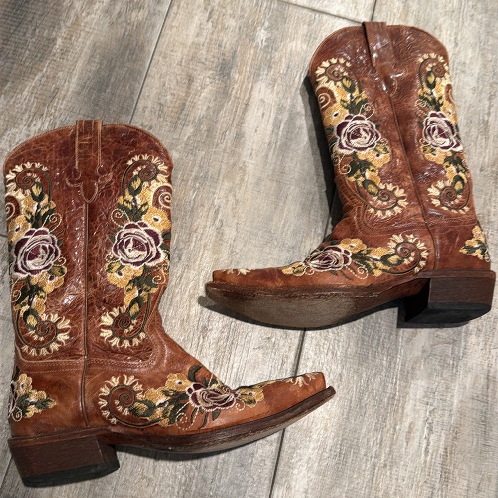 Macie Bean cowboy boots - Picture 2 of 7